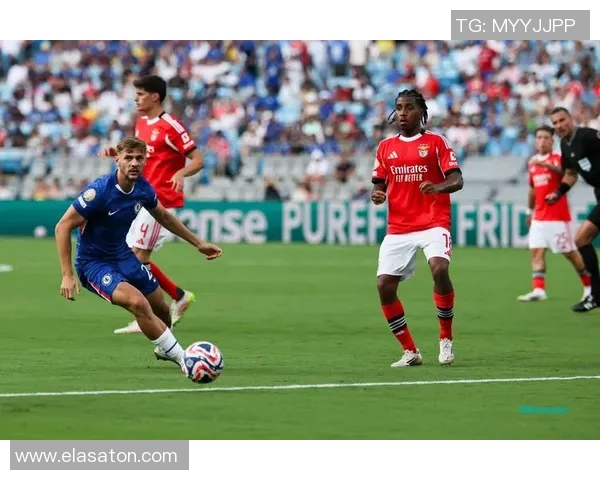 德媒报道本菲卡多名球员感染病毒但仍需满足人数要求才能推迟比赛