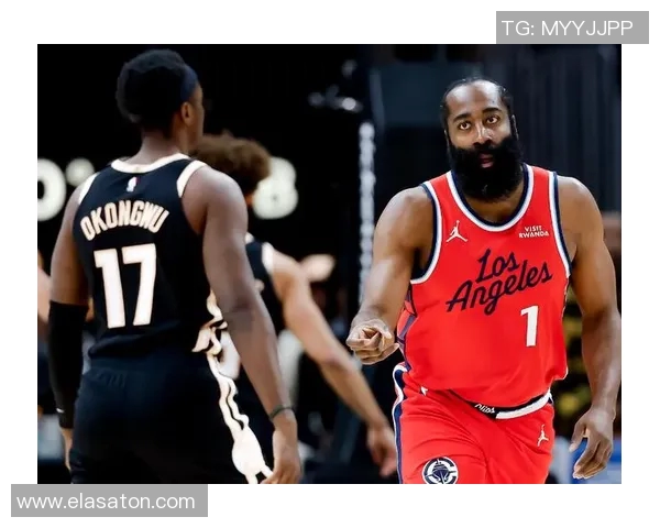 快船赋予保罗更衣室领袖角色以弥补哈登与小卡的沉默缺陷 快船赋予保罗更衣室领袖角色以弥补哈登与小卡的沉默缺陷