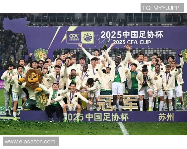 山西崇德荣海主场遭中足联通报批评因个别观众投掷鼓槌事件