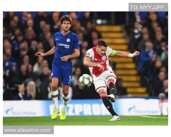 滕哈赫回忆执教阿贾克斯时压制切尔西的辉煌时刻与如今惨败的对比