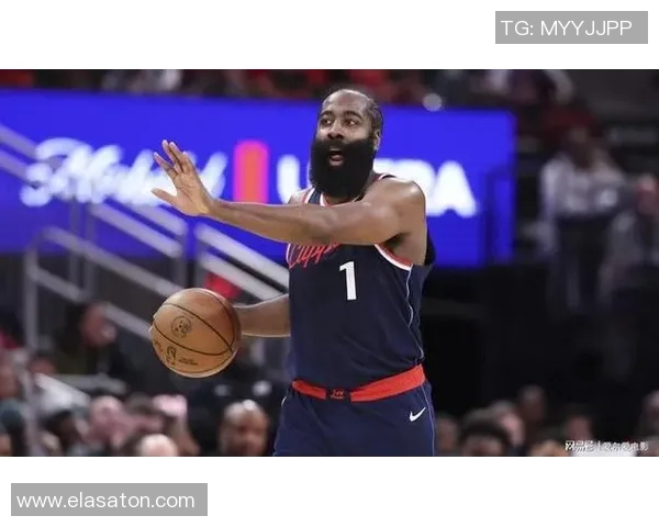 哈登半场表现低迷仅得6分助攻却有8次助攻球队面临挑战 哈登半场表现低迷仅得6分助攻却有8次助攻球队面临挑战