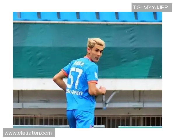 中国足球新星拜合拉木脚后跟进球与沃尔特马德英超神似引发热议