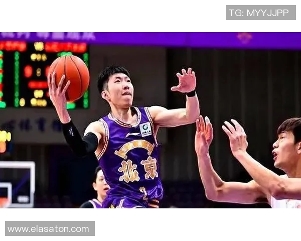 廖三宁关键三分助力球队逆转颓势展现绝佳状态 廖三宁关键三分助力球队逆转颓势展现绝佳状态