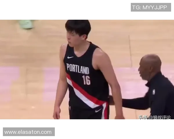 比卢普斯称赞杨瀚森展现出色比赛节奏与精彩表现