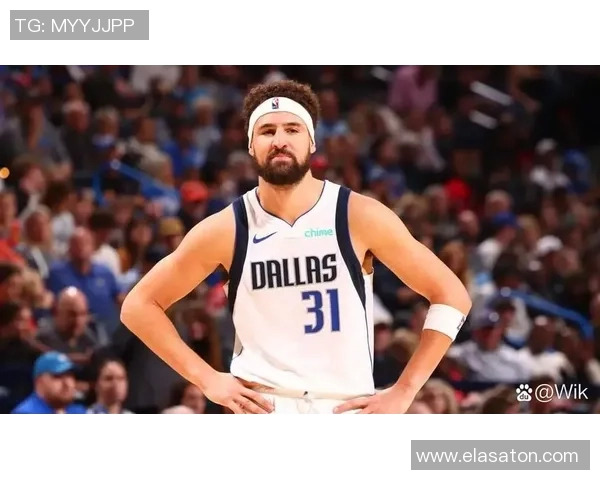 克莱首节短暂出战5分钟表现平平仅得4分助球队开局稳健 克莱首节短暂出战5分钟表现平平仅得4分助球队开局稳健