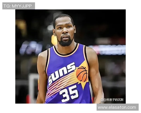 杜兰特透露侄子崇拜布克或因曾与他并肩作战