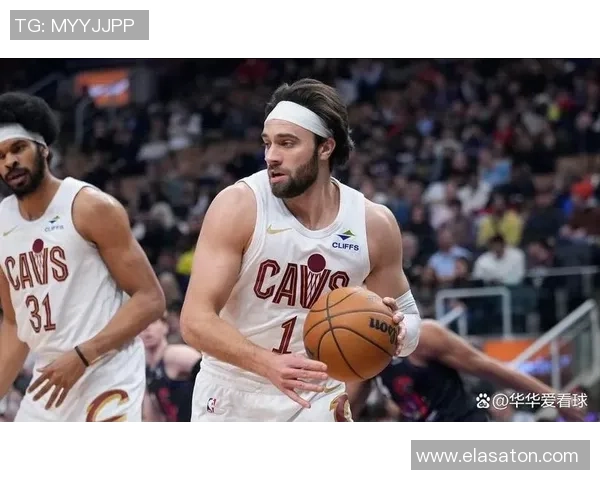 泰森39分生涯之夜米切尔泼水庆祝获比赛用球精彩瞬间回顾 泰森39分生涯之夜米切尔泼水庆祝获比赛用球精彩瞬间回顾