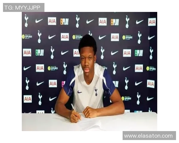 切尔西官方宣布与17岁门将伯纳尔签约职业合同并入选英格兰U18队 切尔西官方宣布与17岁门将伯纳尔签约职业合同并入选英格兰U18队